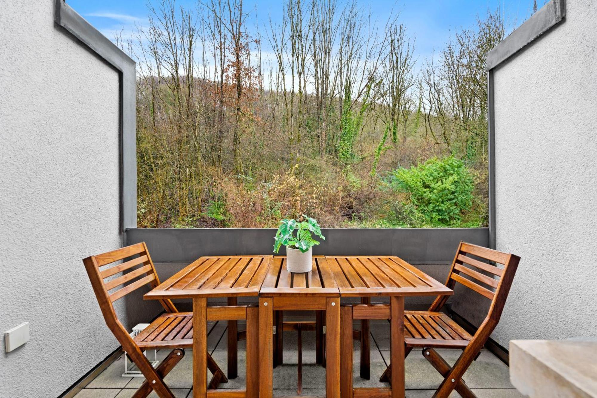 Chic 2Br Stay In Luxembourg With Free Parking Exteriör bild