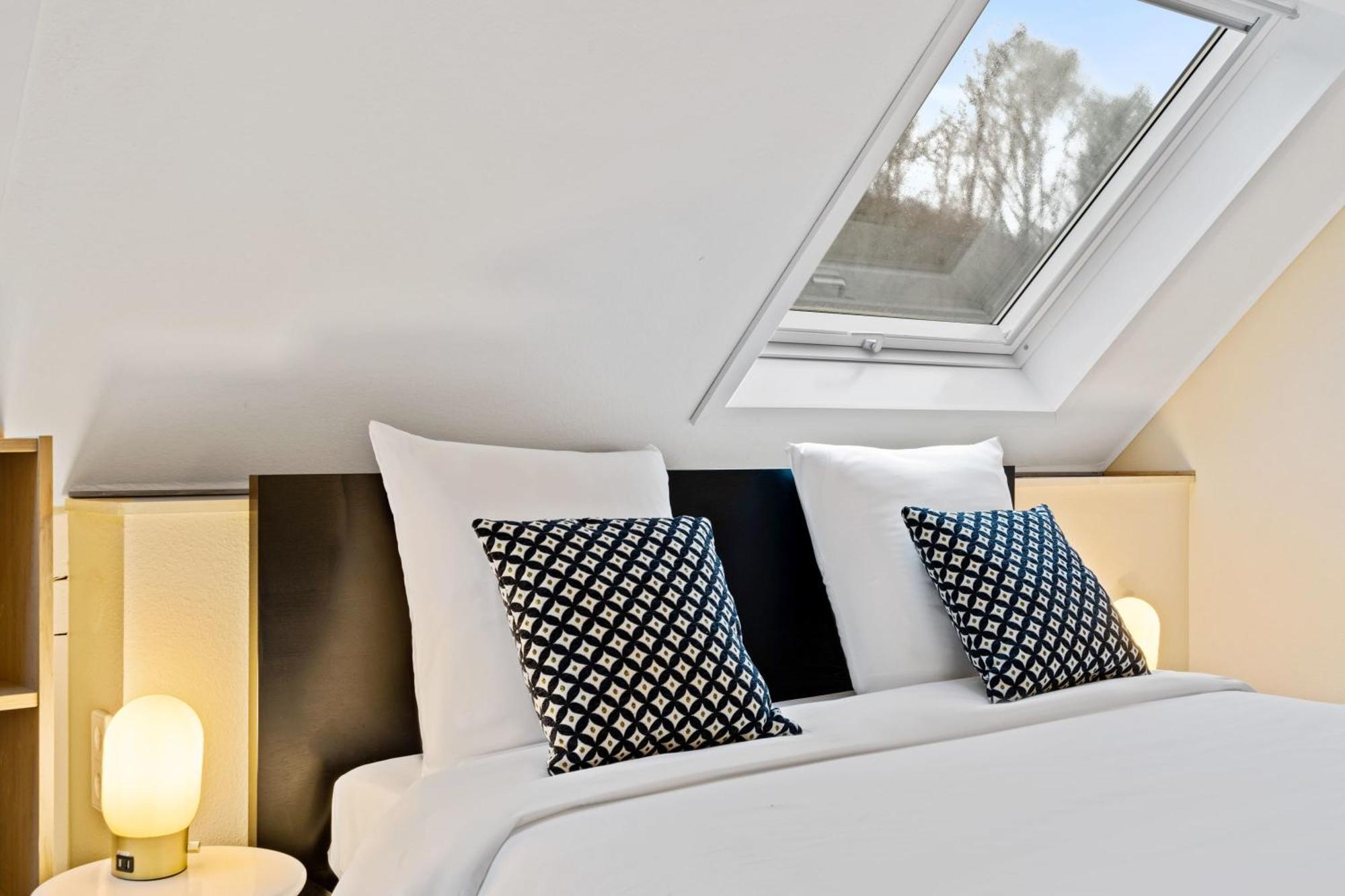 Chic 2Br Stay In Luxembourg With Free Parking Exteriör bild